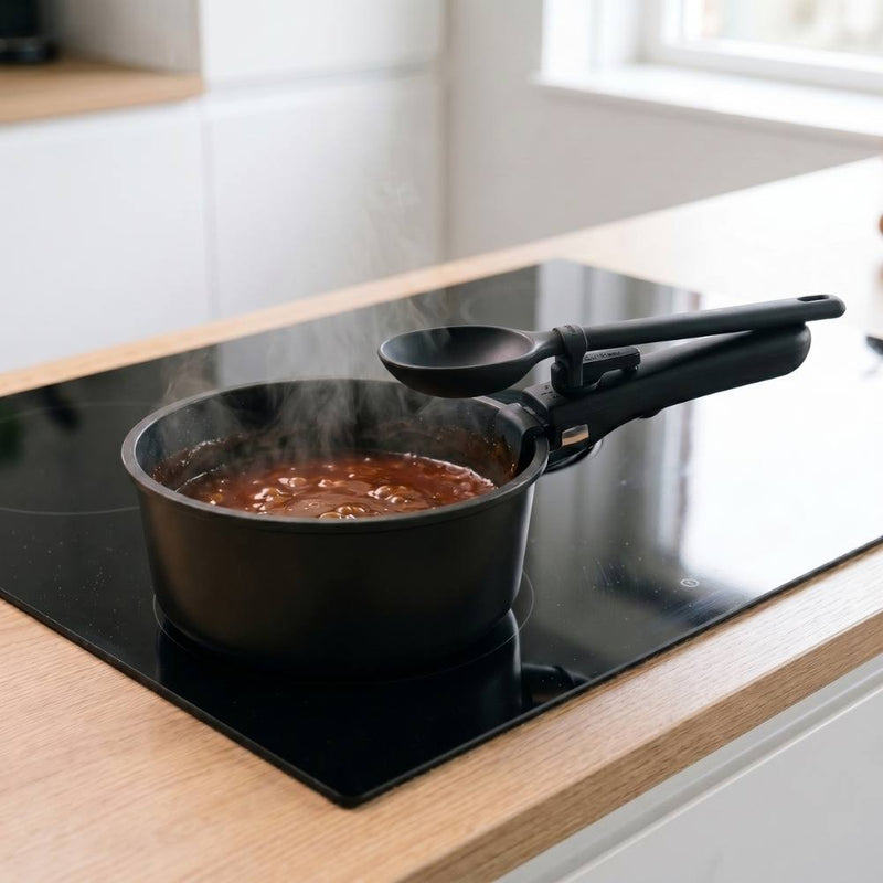 Saus inkoken en reduceren in een CuliStack pan