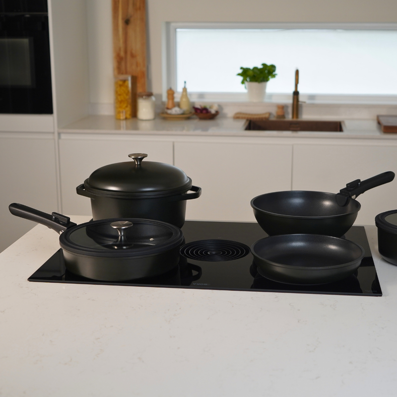 CuliStack Essential pannenset 8-delig, geschikt voor een gezin van 4 personen