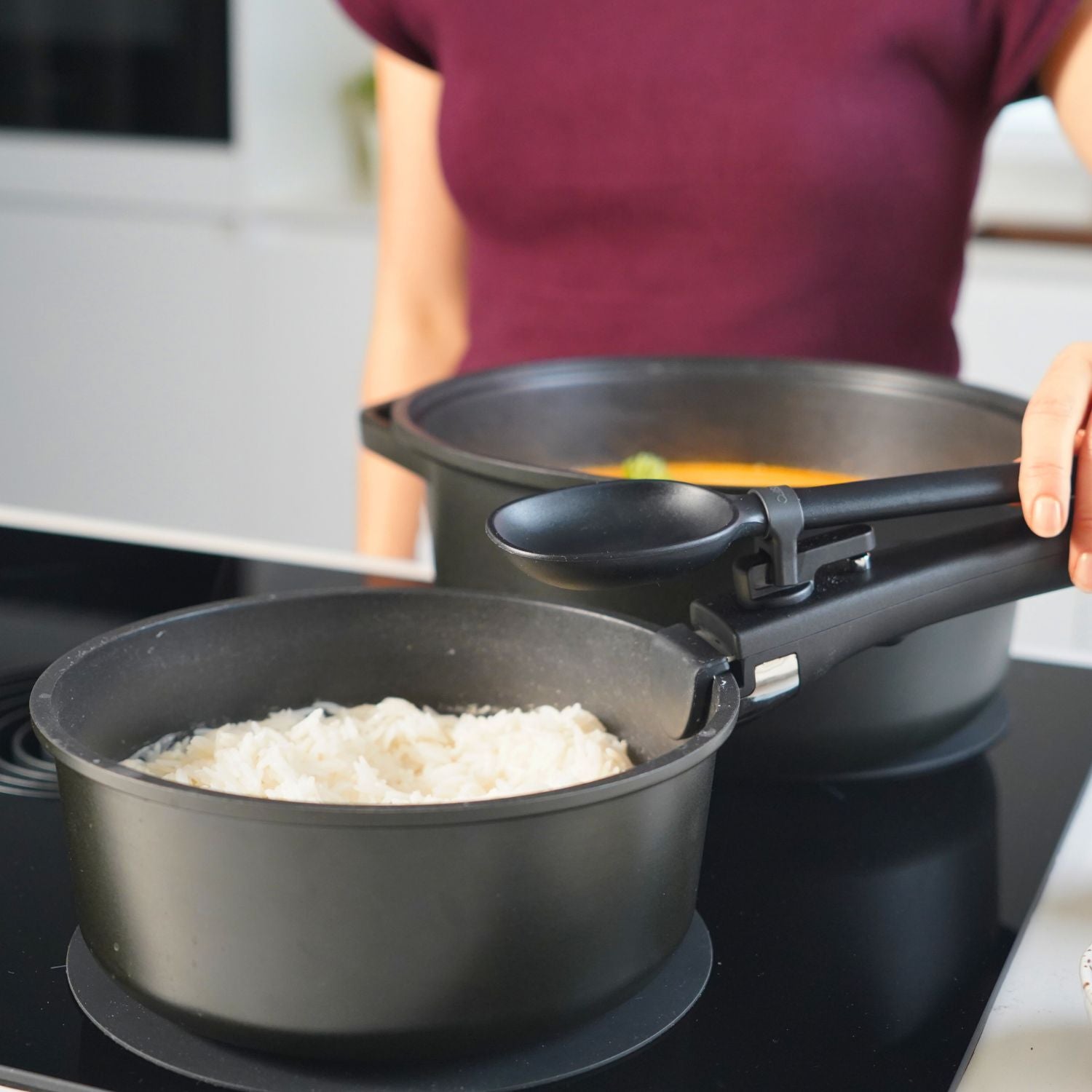 CuliStack Sauspan 21 cm met basmati rijst en ClickGrip handvat